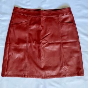 Loft Women’s Deep Red Soft Faux Leather Lined Pocket Mini Skirt | Size 8 NWT